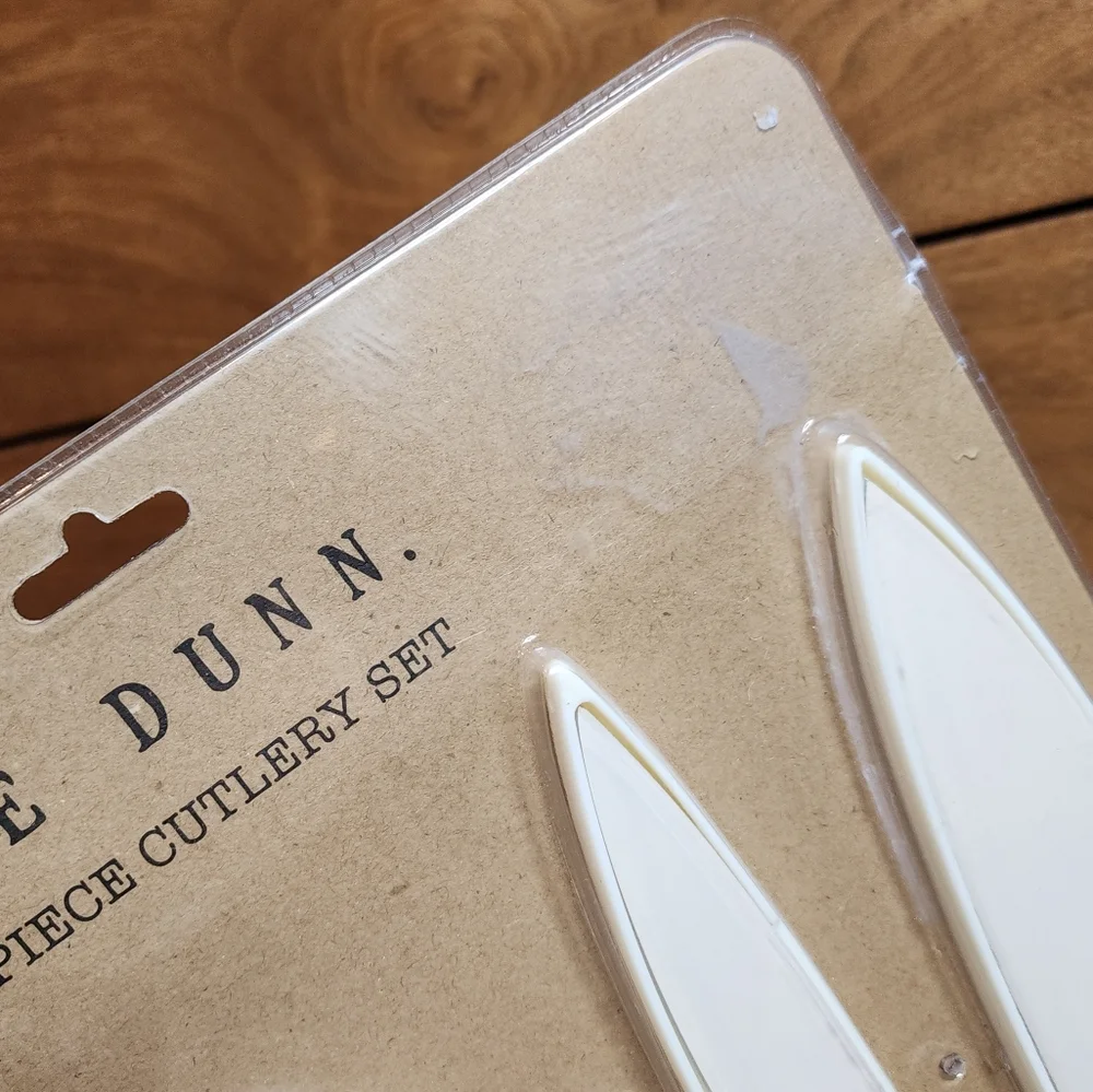 New Rae Dunn Knife Set Cream Brown Faux Wood Handles‎